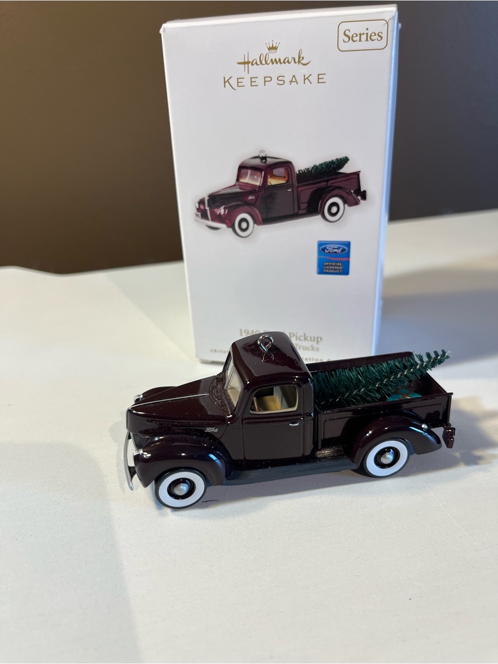 Hallmark Keepsake 1940 Ford Pickup (2010)
